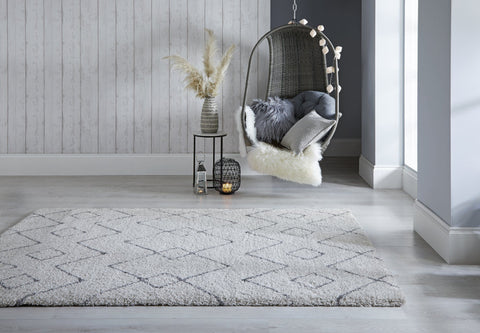 Image of Melissa Grey & White Area Rug RUGSANDROOMS 
