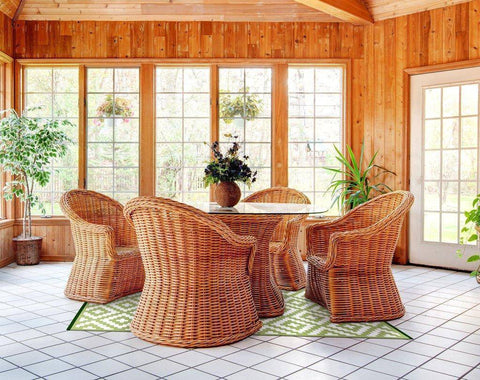 Image of Nirvana Leaf Green & White Indoor-Outdoor Reversible Rug cvsonia 