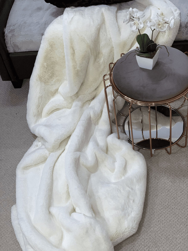 Butter Cream Faux Fur Throw RUGSANDROOMS 