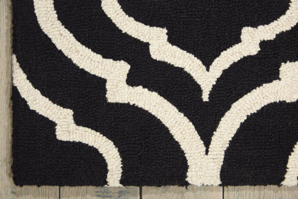 Pamina Black/White Area Rug RUGSANDROOMS 